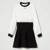 robe_courte_en_crpe_de_ch_1-2.webp Robes*TWINSET Milano Robe Courte En Crêpe De Chine Et Flanelle Bicolore Blanc Cassé / Noir