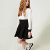 robe_courte_en_crpe_de_ch_2-2.webp Robes*TWINSET Milano Robe Courte En Crêpe De Chine Et Flanelle Bicolore Blanc Cassé / Noir