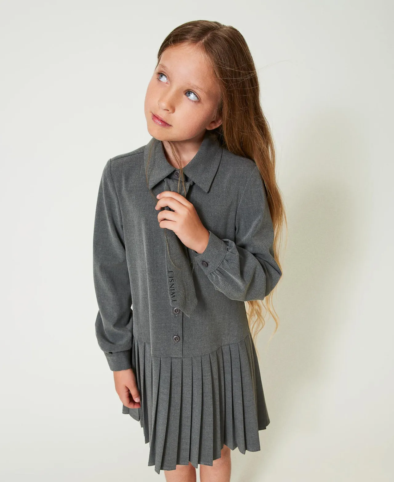 robe_courte_en_flanelle_a_0.webp Robes*TWINSET Milano Robe Courte En Flanelle Avec Cravate Gris Moyen Mélangé