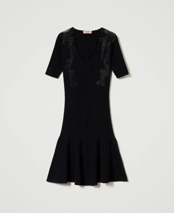 robe_courte_en_maille_ave_1-5.webp Robes De Cérémonie | Robes Élégantes*TWINSET Milano Robe Courte En Maille Avec Dentelle Noir