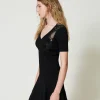 robe_courte_en_maille_ave_2-5.webp Robes De Cérémonie | Robes Élégantes*TWINSET Milano Robe Courte En Maille Avec Dentelle Noir