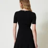 robe_courte_en_maille_ave_3-5.webp Robes De Cérémonie | Robes Élégantes*TWINSET Milano Robe Courte En Maille Avec Dentelle Noir