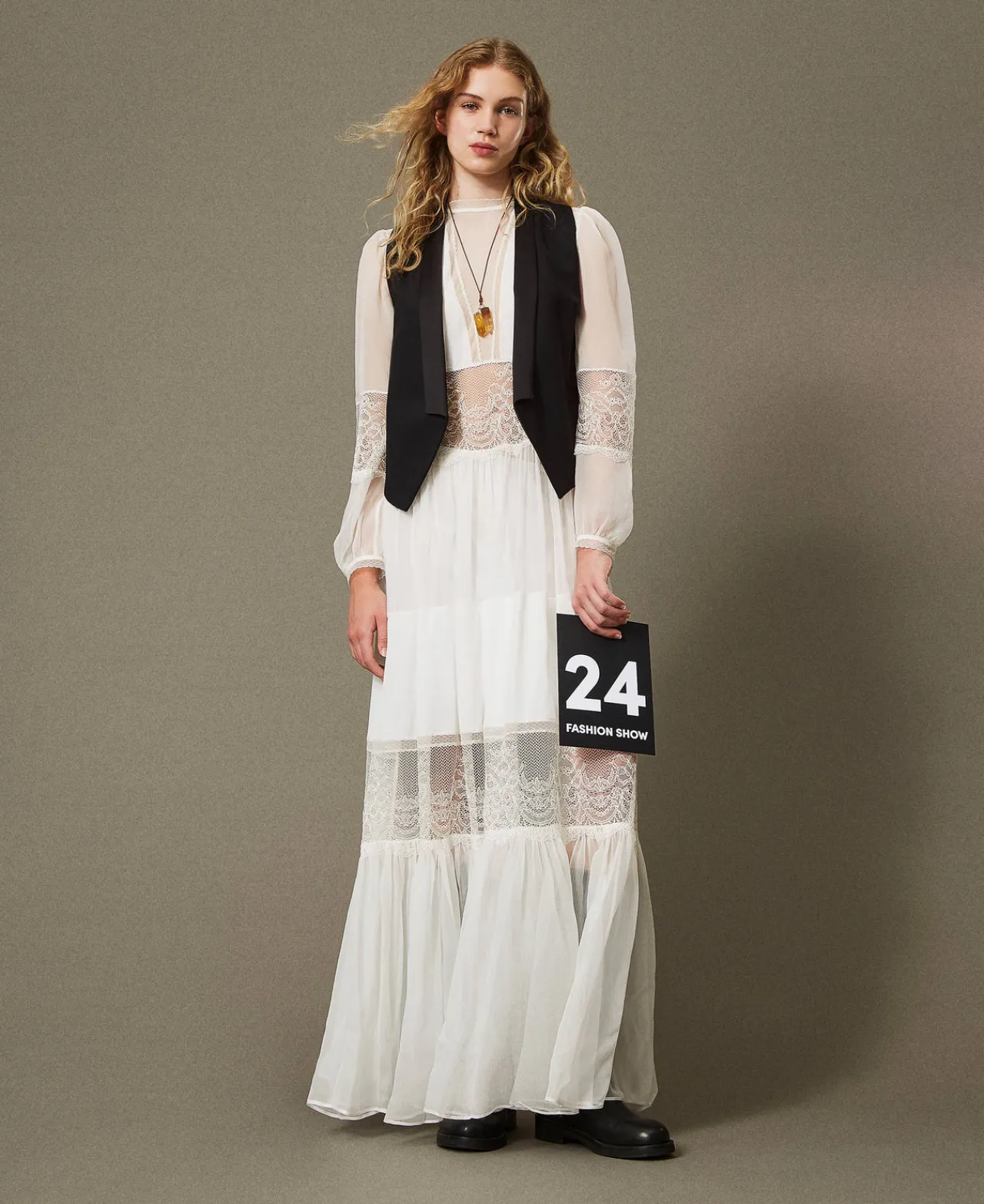 robe_en_crpon_de_soie_ave_0.webp Robes De Cérémonie | Robes Élégantes*TWINSET Milano Robe En Crépon De Soie Avec Dentelle Blanc Neige