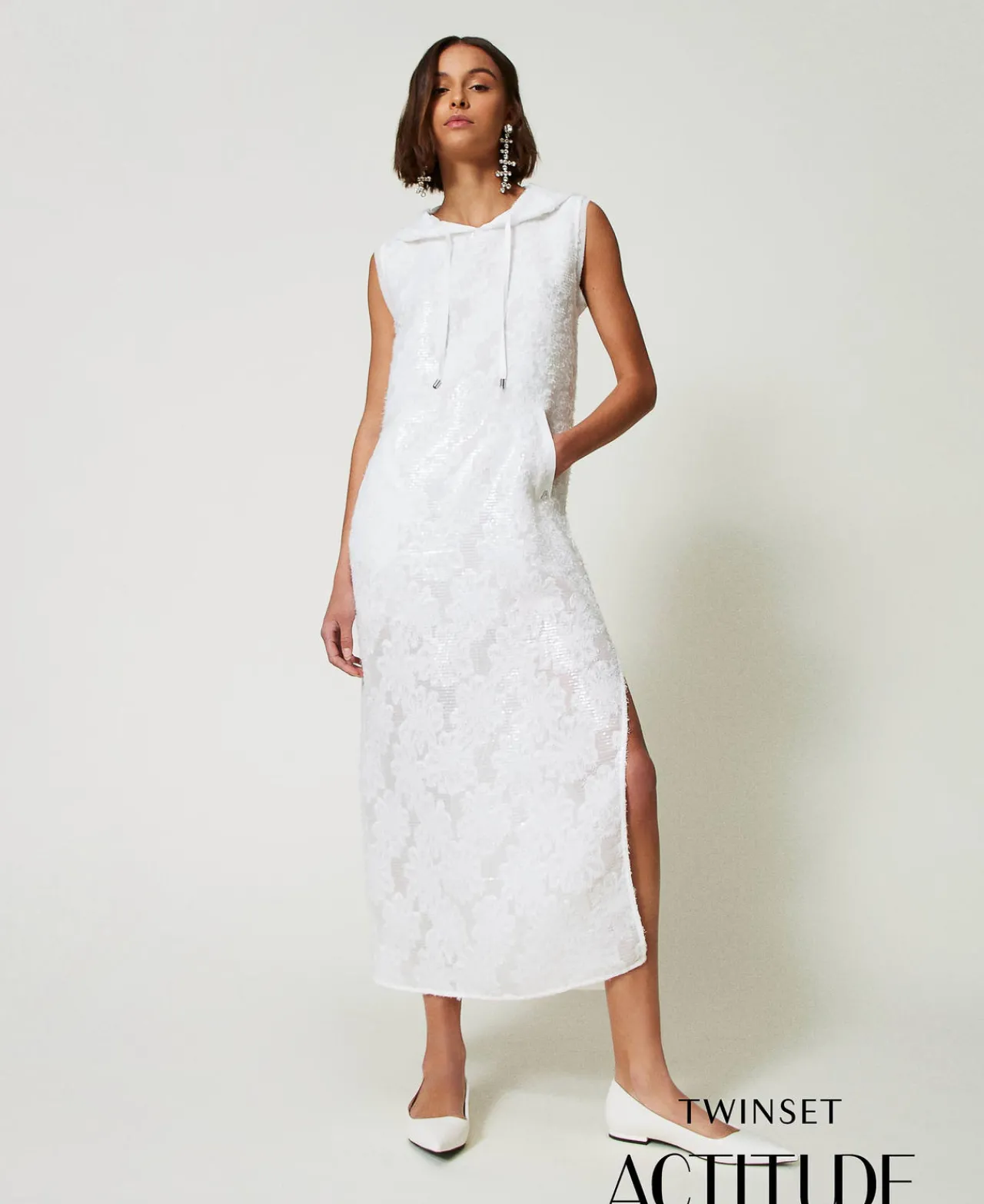 robe_longue_avec_sequins__0.webp Robes Longues*TWINSET Milano Robe Longue Avec Sequins All-over Blanc "Papers"