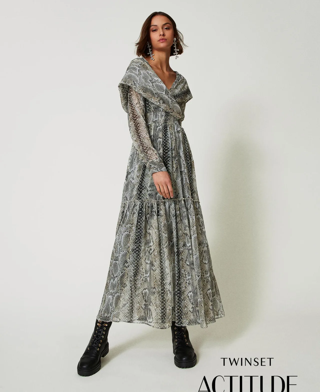 robe_longue_en_crpon_avec_0.webp Robes De Cérémonie | Robes Longues*TWINSET Milano Robe Longue En Crépon Avec Imprimé Serpent Imprimé Soft Serpent
