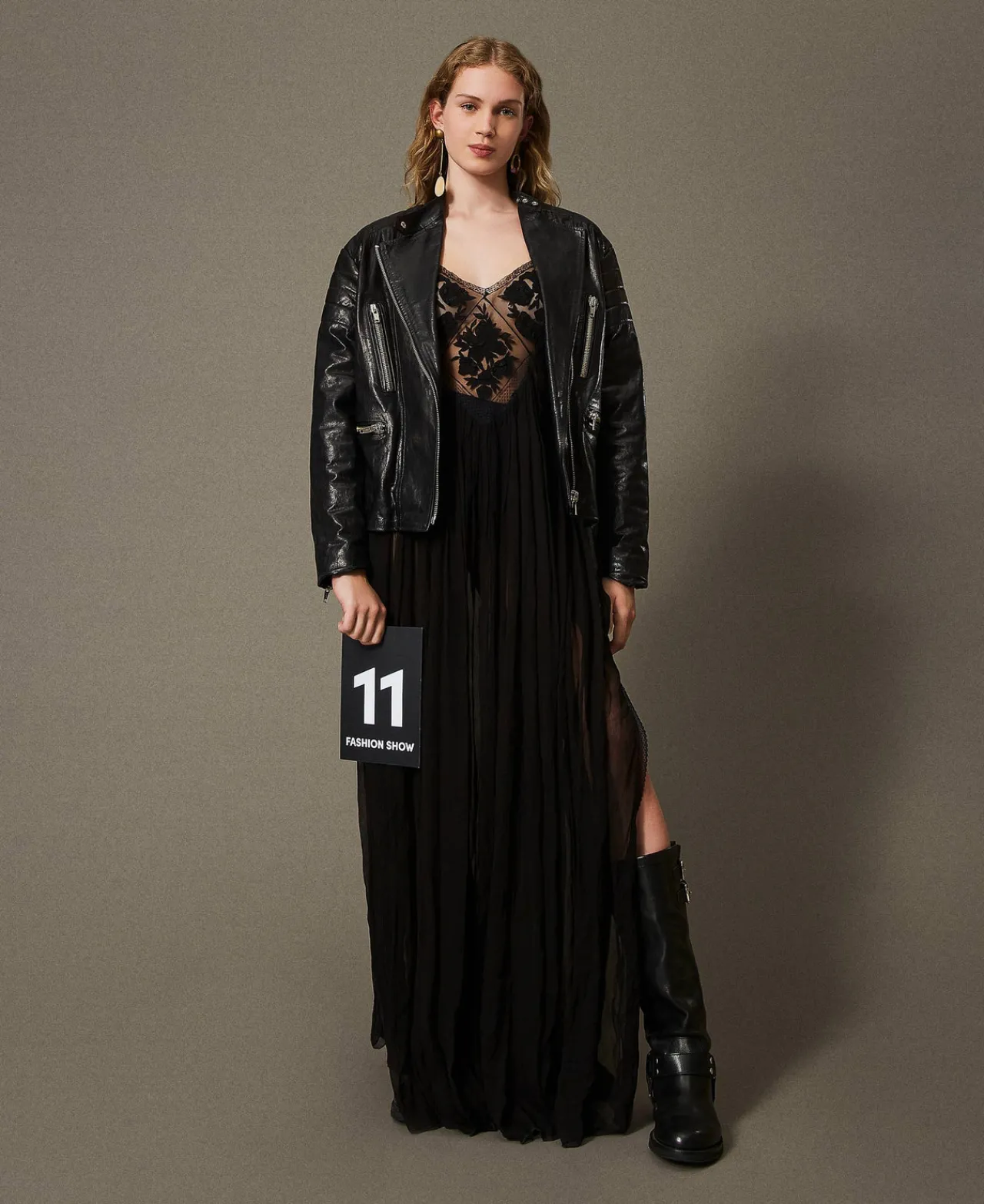 robe_longue_en_crpon_et_t_0.webp Robes De Cérémonie | Robes Élégantes*TWINSET Milano Robe Longue En Crépon Et Tulle Noir