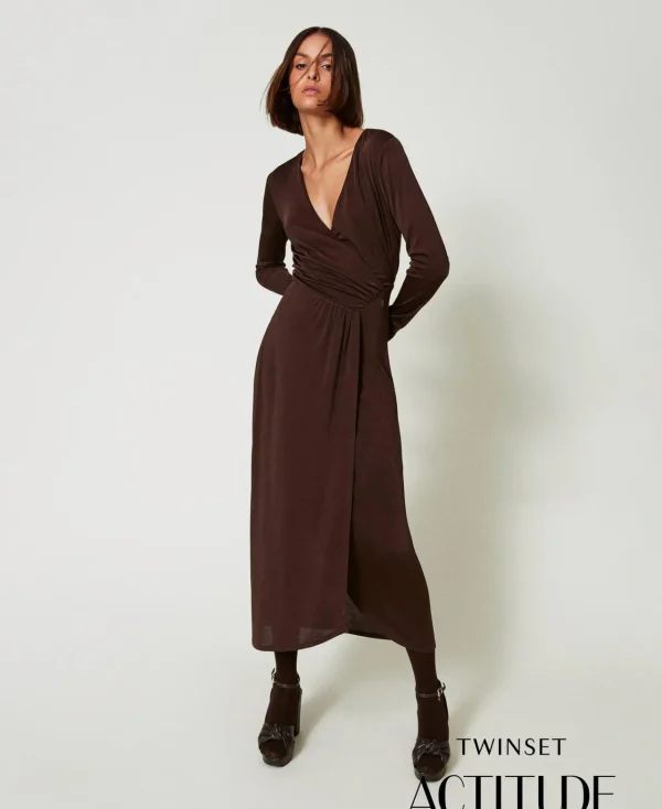 robe_longue_en_jersey_ave_0.webp Robes Longues*TWINSET Milano Robe Longue En Jersey Avec Drapé Latéral Marron « Molè »