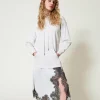 robe_longue_en_molleton_e_2-1.webp Robes Longues*TWINSET Milano Robe Longue En Molleton Et Satin Bicolore Argent/Gris « Blackened Pearl »