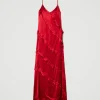 robe_longue_en_satin_avec_1.webp Robes Élégantes | Robes Longues*TWINSET Milano Robe Longue En Satin Avec Volants Rouge Vénitien