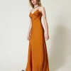 robe_longue_en_satin_avec_2-3.webp Robes De Cérémonie | Robes Élégantes*TWINSET Milano Robe Longue En Satin Avec Bretelles Spaghetti Orange « Tanné »