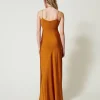 robe_longue_en_satin_avec_3-3.webp Robes De Cérémonie | Robes Élégantes*TWINSET Milano Robe Longue En Satin Avec Bretelles Spaghetti Orange « Tanné »