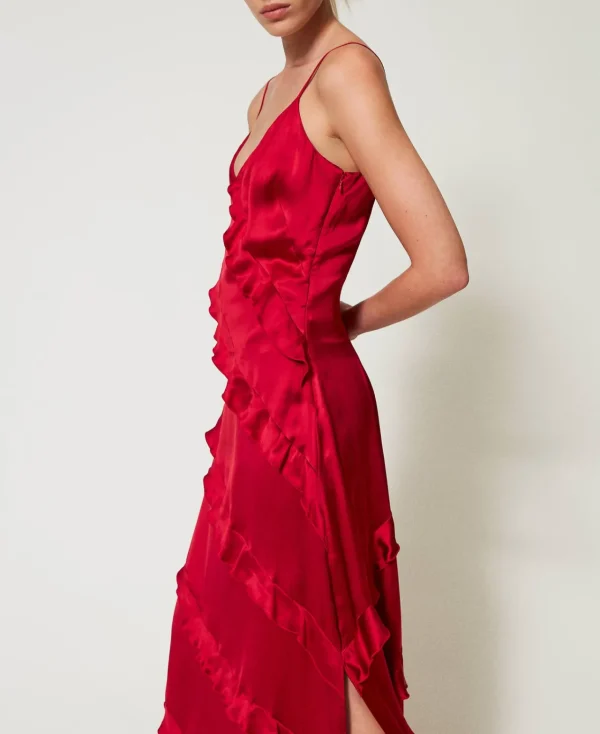 robe_longue_en_satin_avec_4.webp Robes Élégantes | Robes Longues*TWINSET Milano Robe Longue En Satin Avec Volants Rouge Vénitien