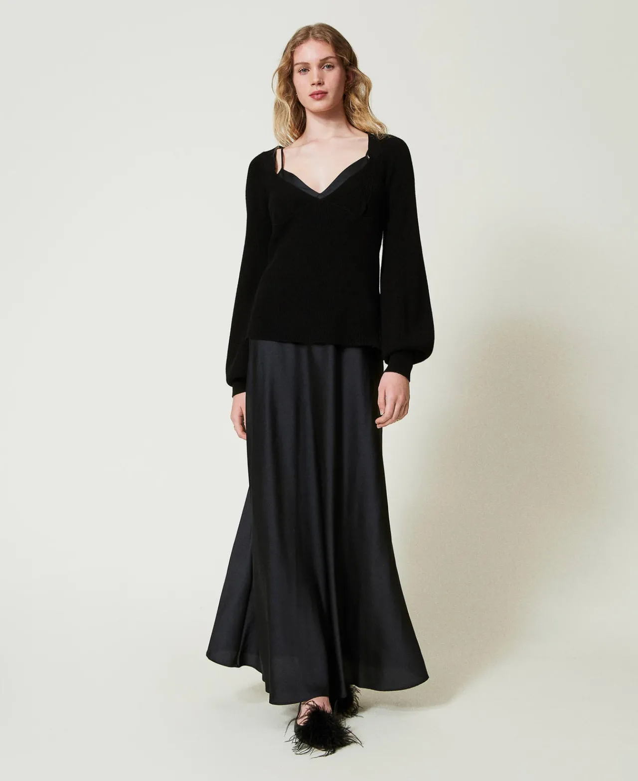 robe_longue_nuisette_avec_0.webp Robes De Cérémonie | Robes Élégantes*TWINSET Milano Robe Longue Nuisette Avec Pull Noir