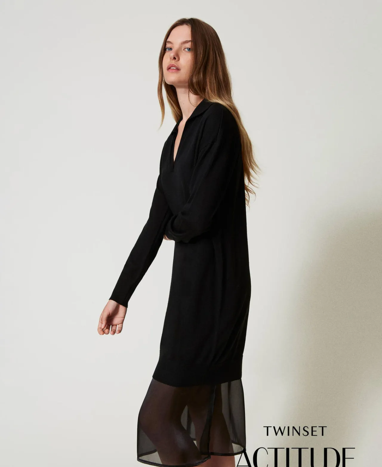 robe_midi_en_maille_avec__0-1.webp Robes En Maille | Robes Midi*TWINSET Milano Robe Midi En Maille Avec Fond De Robe Noir