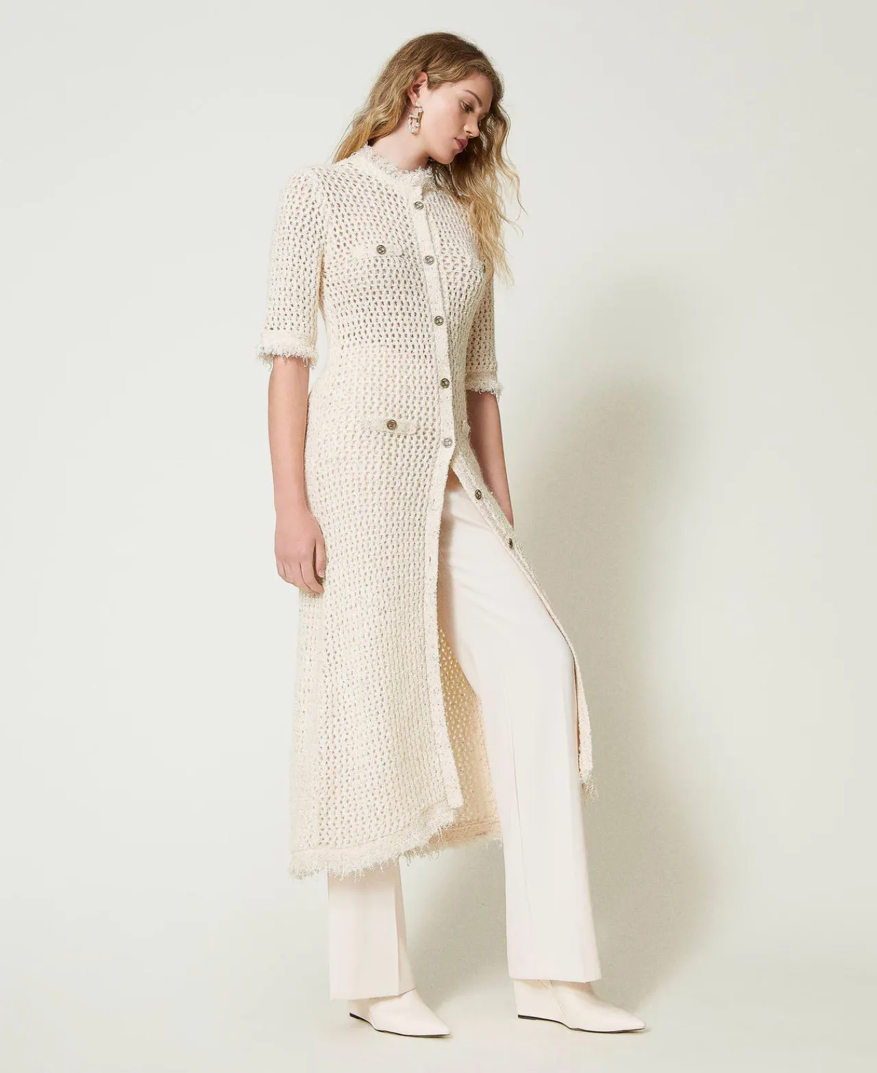 robecardigan_en_maille_ja_0.webp Pulls Et Cardigans | Robes De Cérémonie*TWINSET Milano Robe-cardigan En Maille Jacquard Point Filet Blanc « Old White »