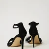 sandales_en_cuir_avec_plu_2.webp Chaussures À Talons | Escarpins Et Sandales*TWINSET Milano Sandales En Cuir Avec Plumes Noir