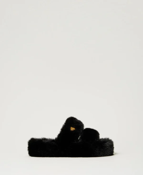 sandales_slides_en_fausse_0.webp Escarpins Et Sandales | Chaussures Plates*TWINSET Milano Sandales Slides En Fausse Fourrure Noir