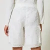 short_avec_sequins_allove_3.webp Shorts*TWINSET Milano Short Avec Sequins All-over Blanc "Papers"