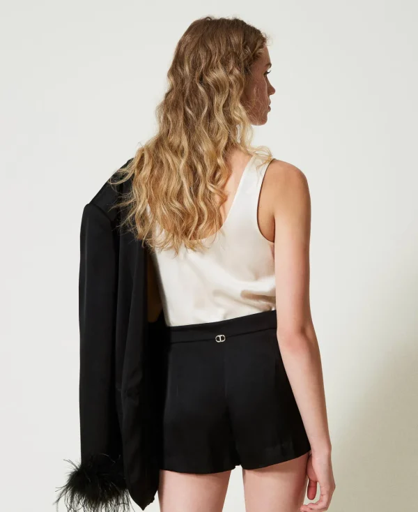 short_en_satin_3.webp Shorts*TWINSET Milano Short En Satin Noir