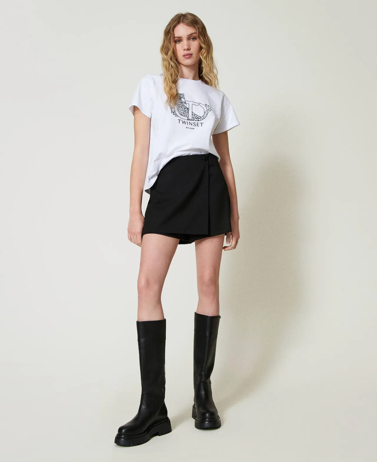 tshirt_avec_broderie_sigl_0.webp T-Shirts Et Tops*TWINSET Milano T-shirt Avec Broderie Siglée Et Jaguar Blanc