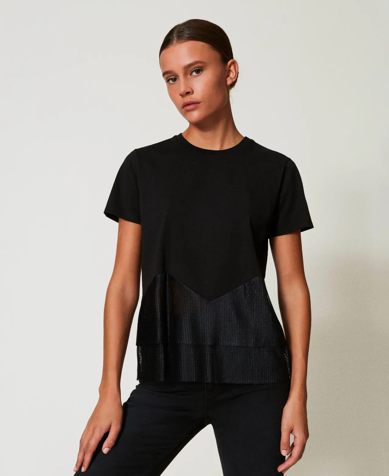 tshirt_avec_volants_en_tu_0.webp T-Shirts Et Tops*TWINSET Milano T-shirt Avec Volants En Tulle Noir